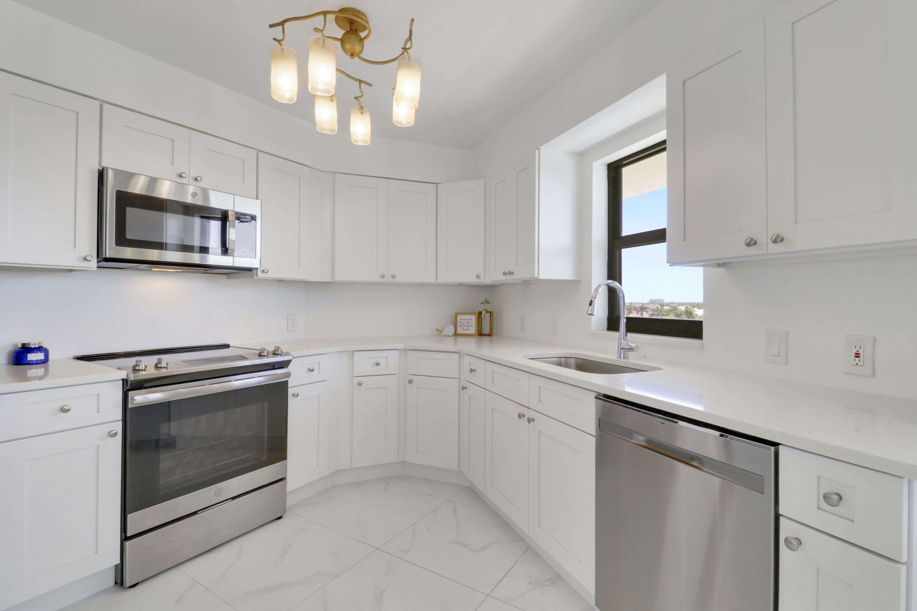 SANDPOINTE BAY CONDO - Residential