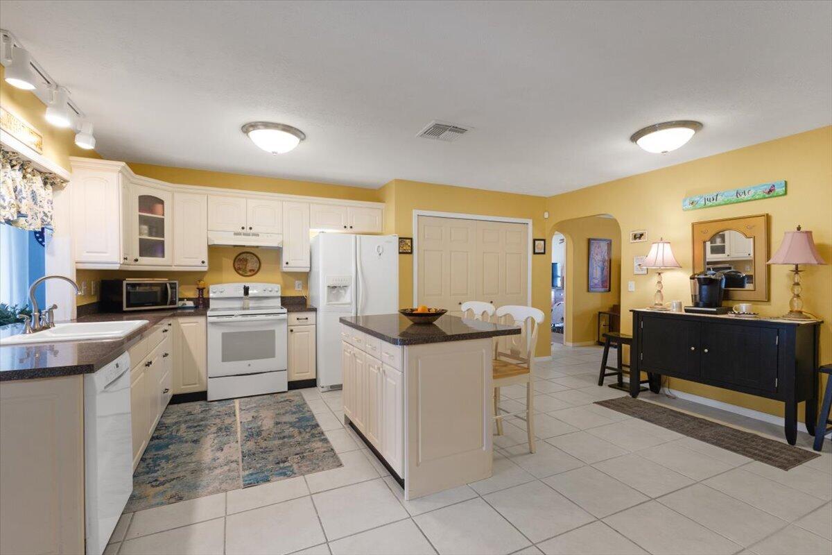 PORT ST LUCIE SECTION 10 - Residential