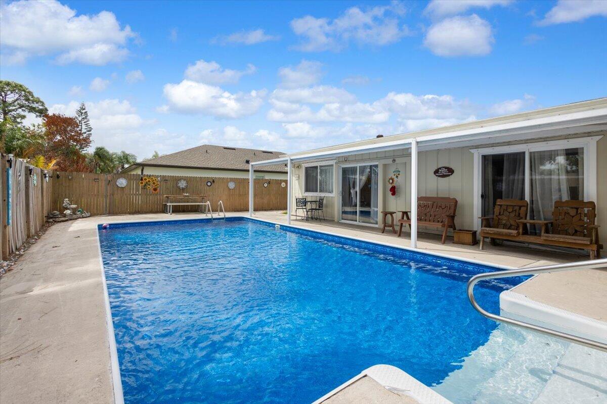 PORT ST LUCIE SECTION 10 - Residential