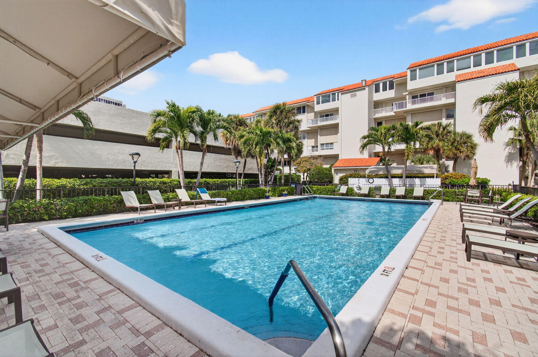 REGENCY HIGHLAND - Residential