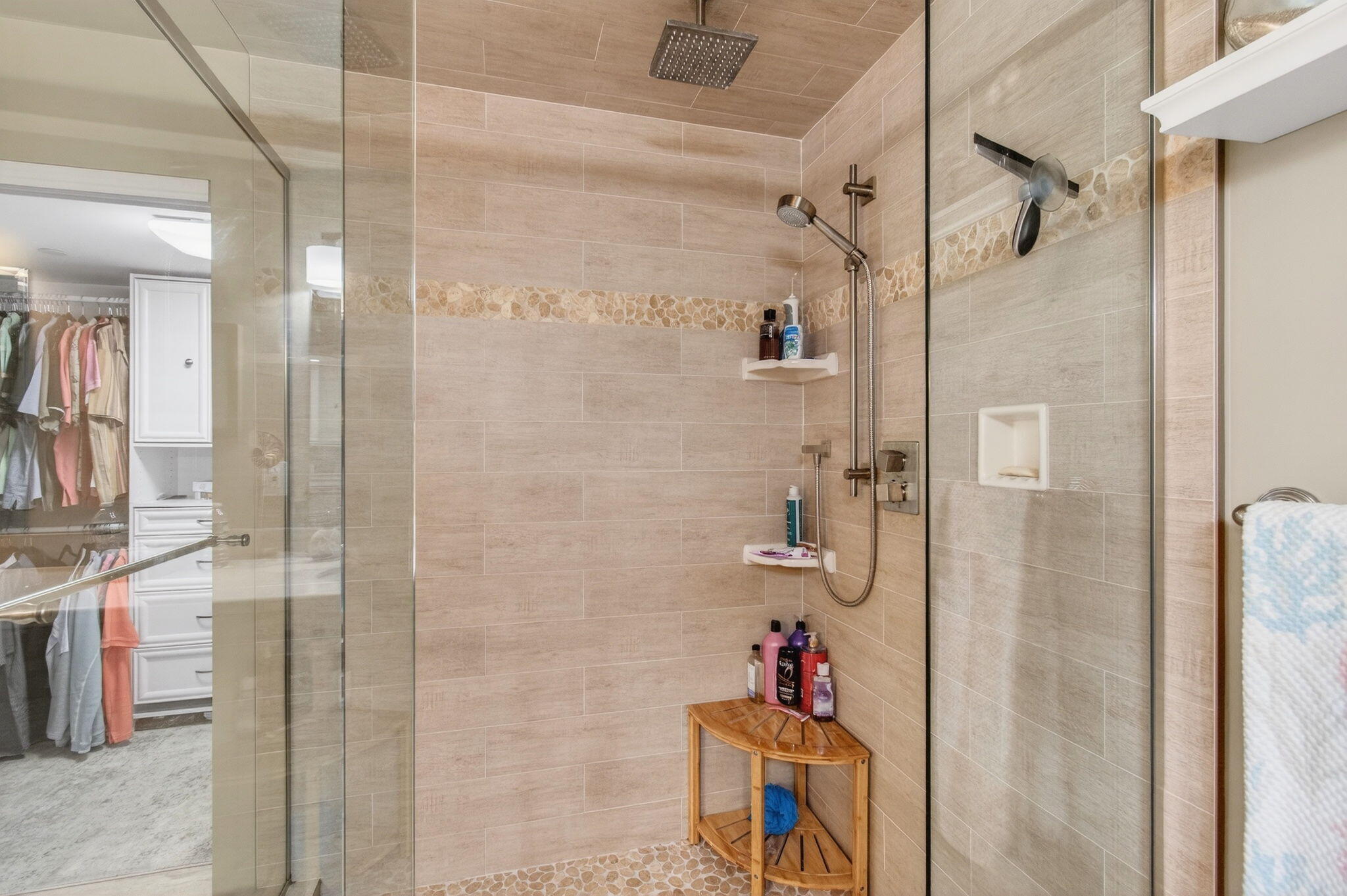 REGENCY HIGHLAND - Residential