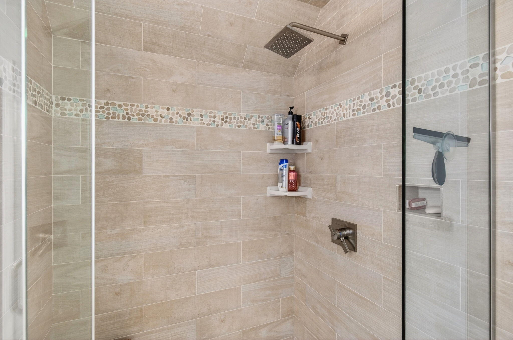 REGENCY HIGHLAND - Residential