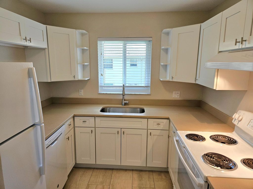 Photo of 23 Lake Vista Trail #206, Port Saint Lucie, FL 34952 (MLS # R11072518)