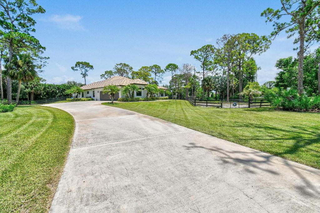 Photo of 3251 SW Holly Lane, Palm City, FL 34990 (MLS # R11151328)