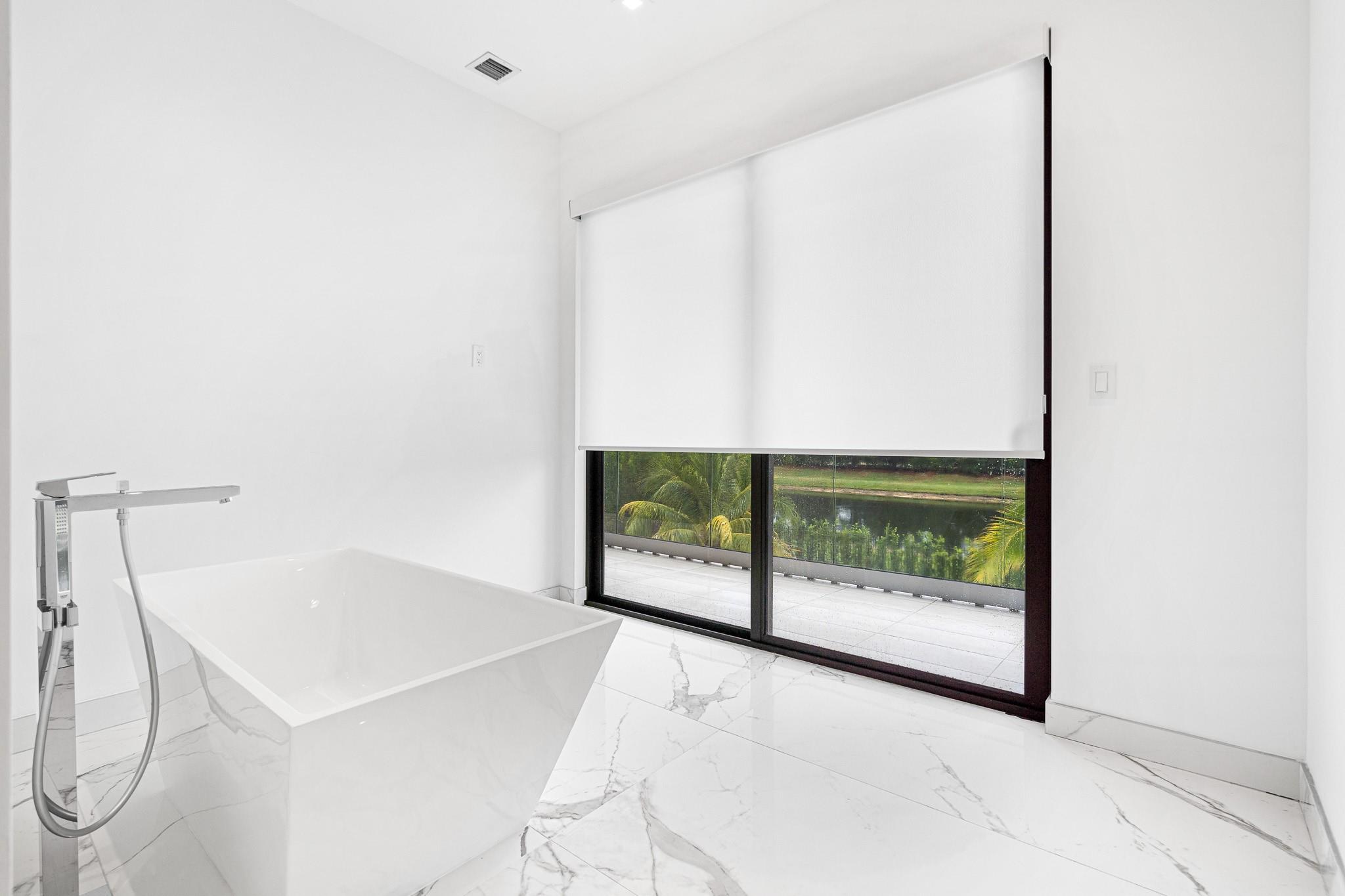 WESTON ESTATES - Residential Lease