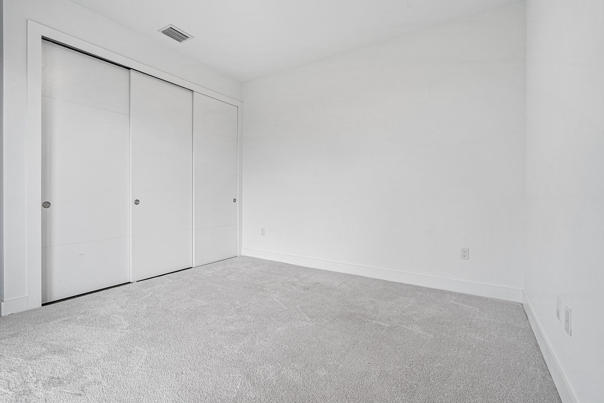 WESTON ESTATES - Residential Lease