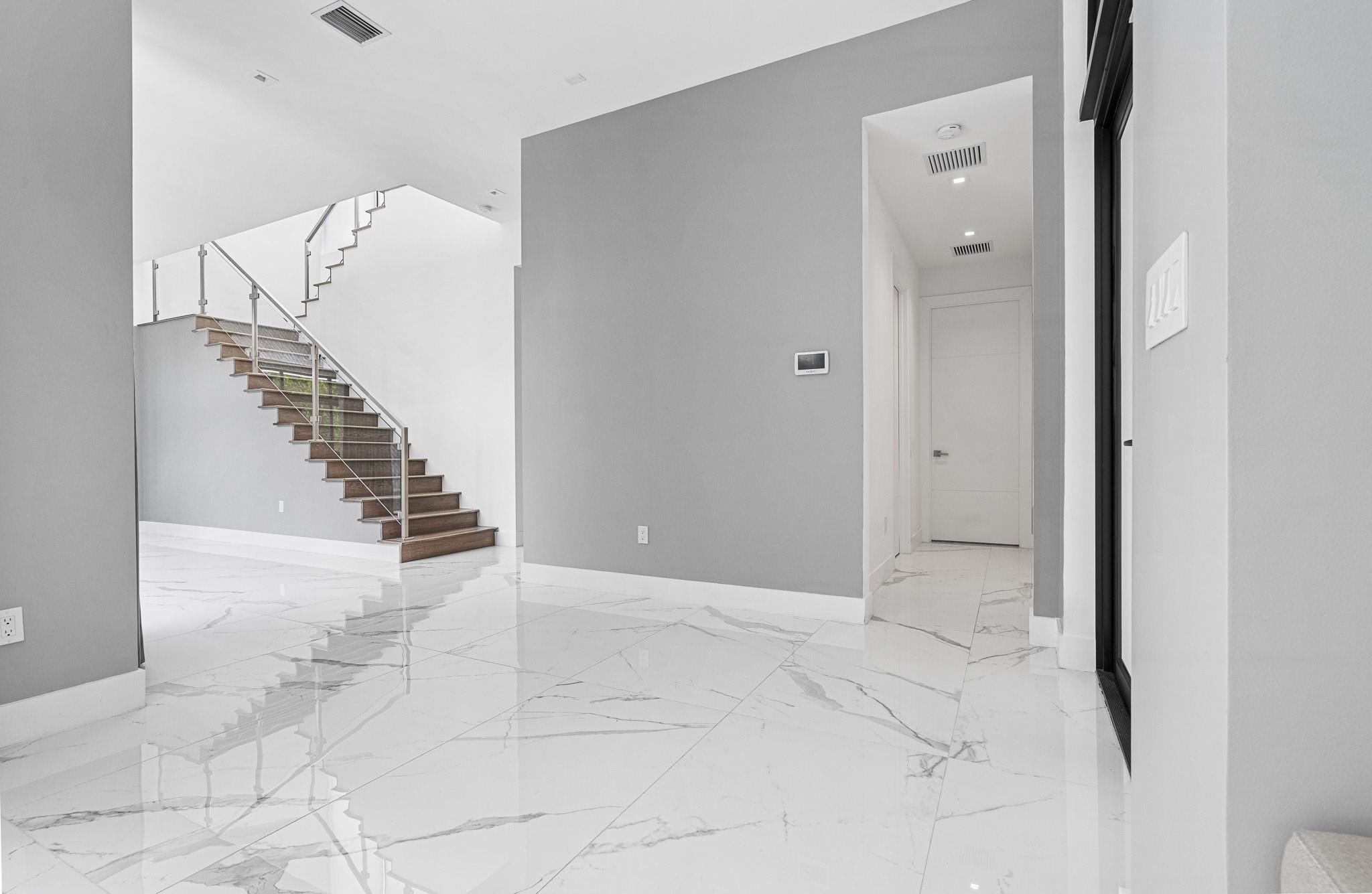 WESTON ESTATES - Residential Lease