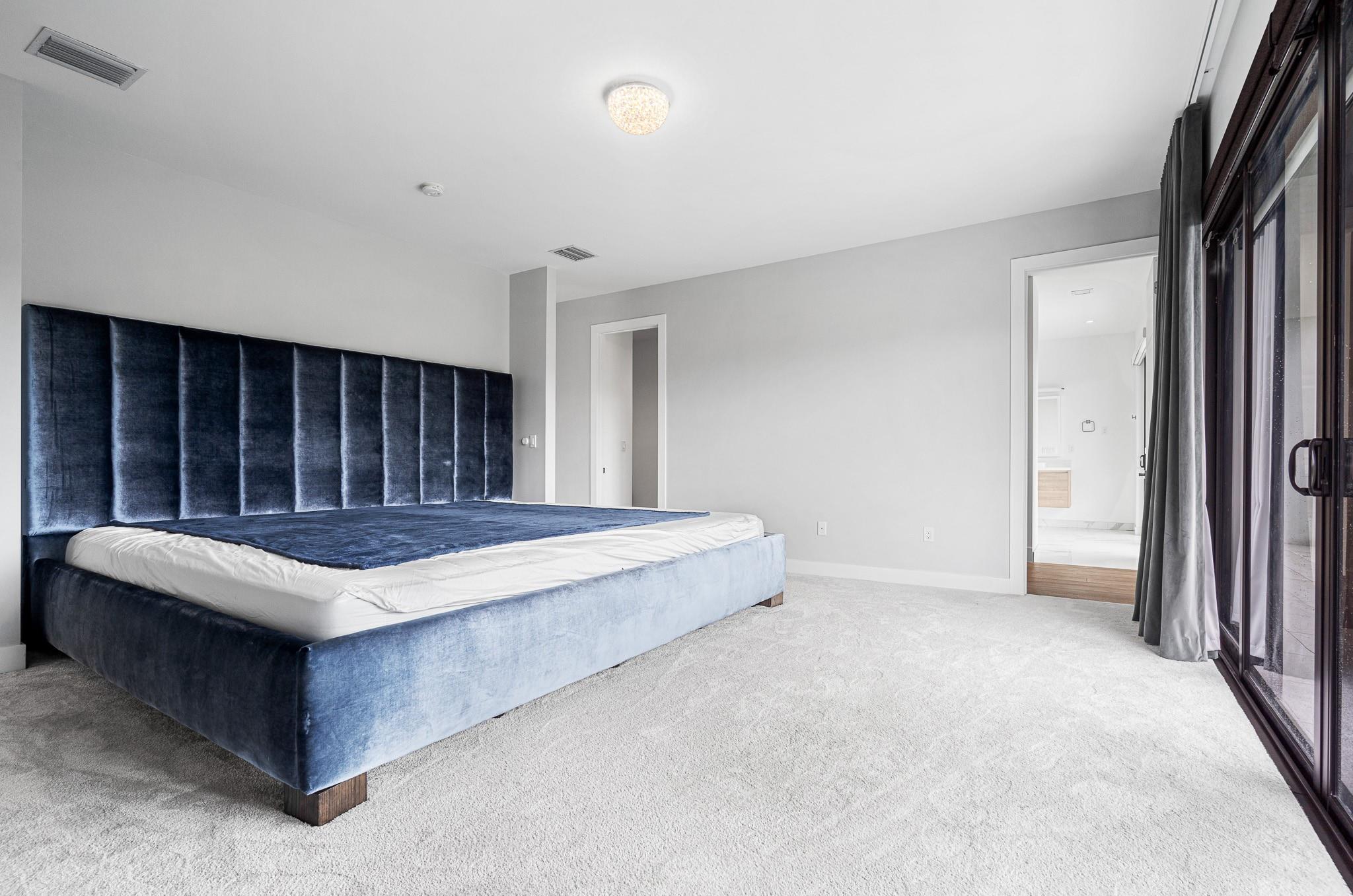 WESTON ESTATES - Residential Lease