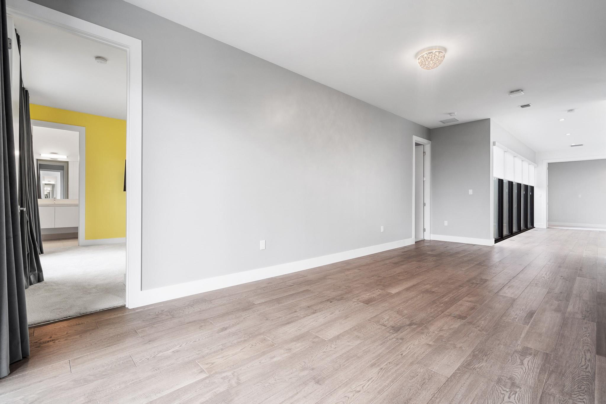 WESTON ESTATES - Residential Lease