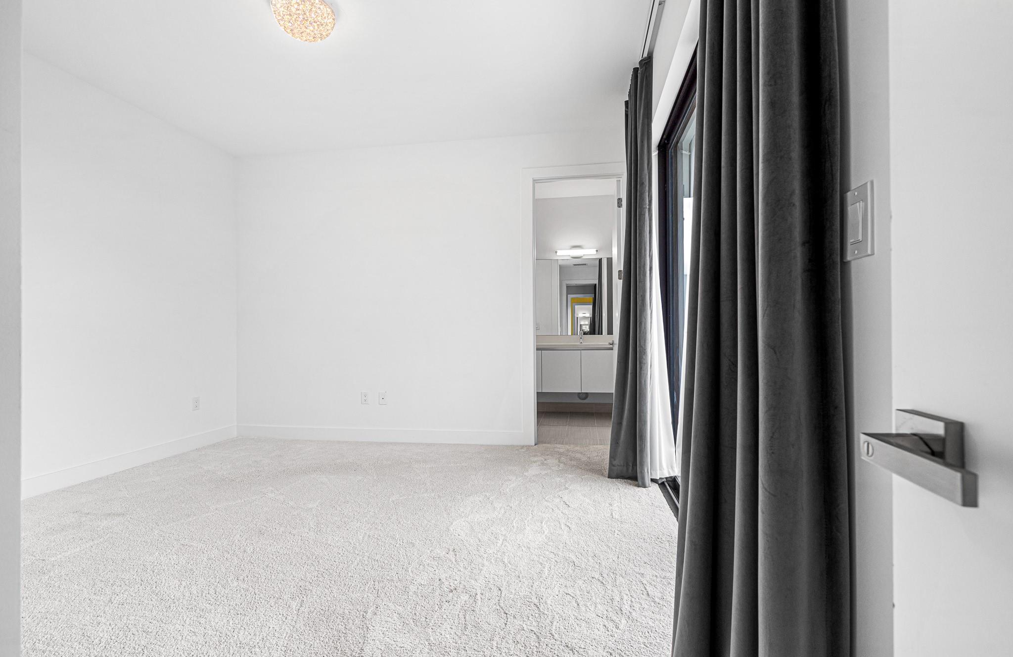 WESTON ESTATES - Residential Lease