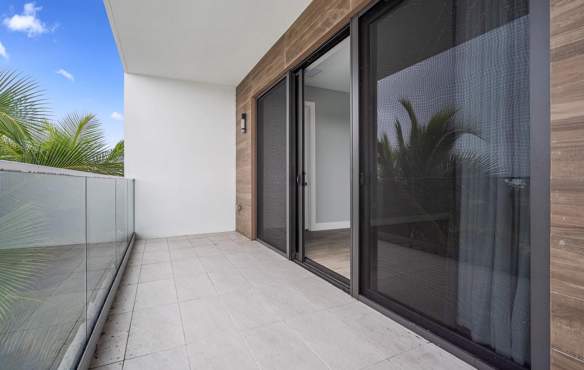 WESTON ESTATES - Residential Lease