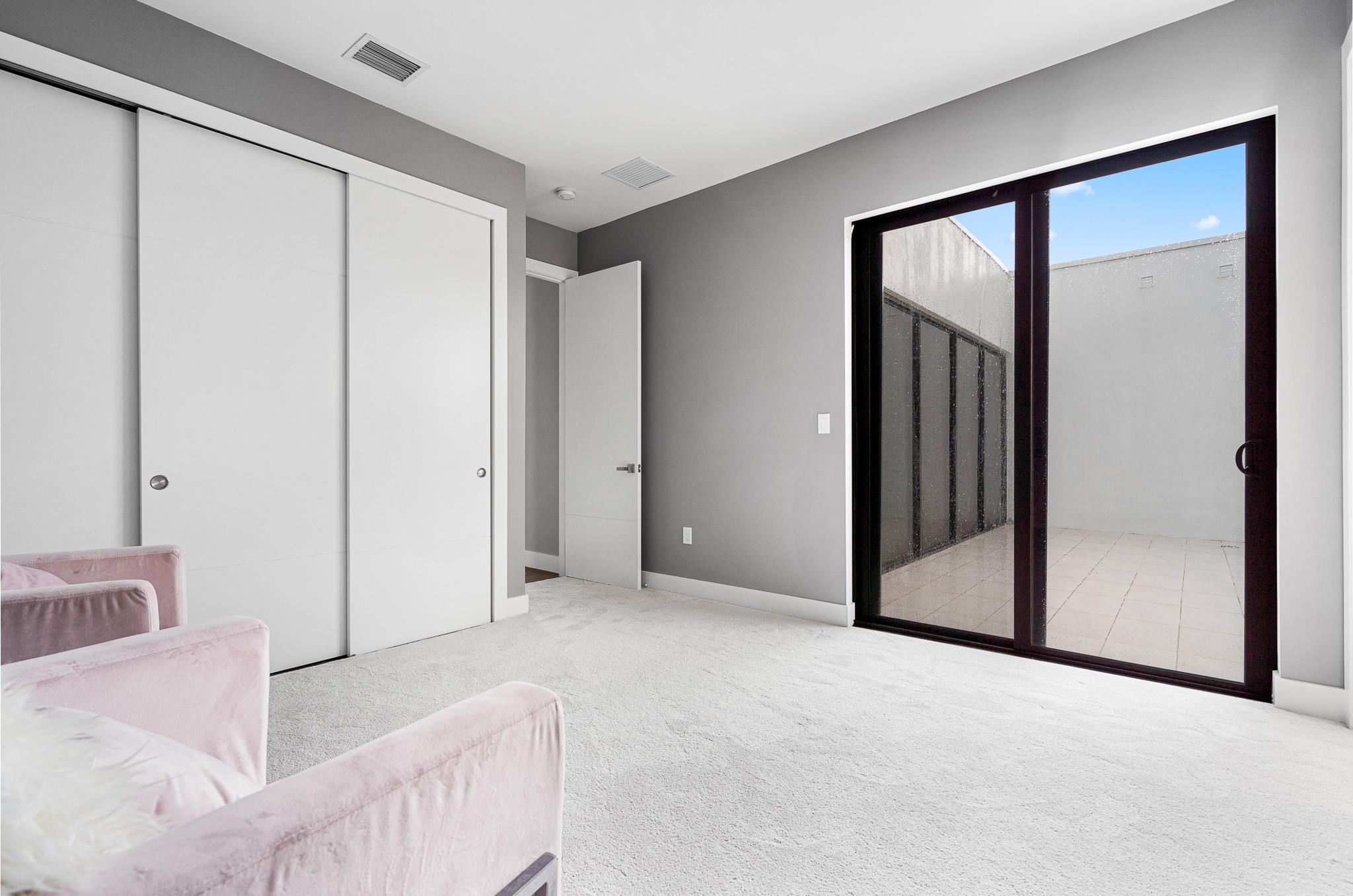 WESTON ESTATES - Residential Lease