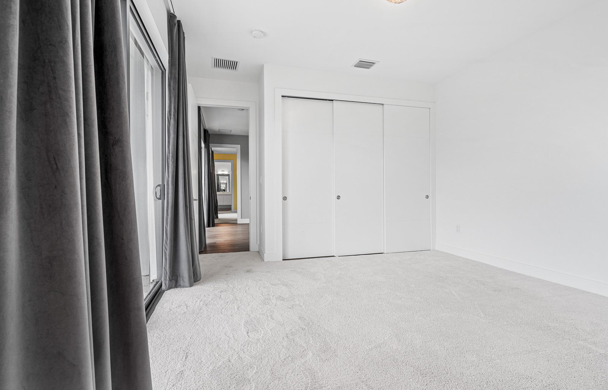 WESTON ESTATES - Residential Lease