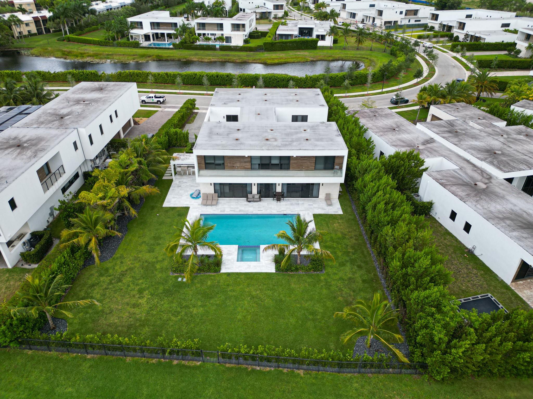 WESTON ESTATES - Residential Lease