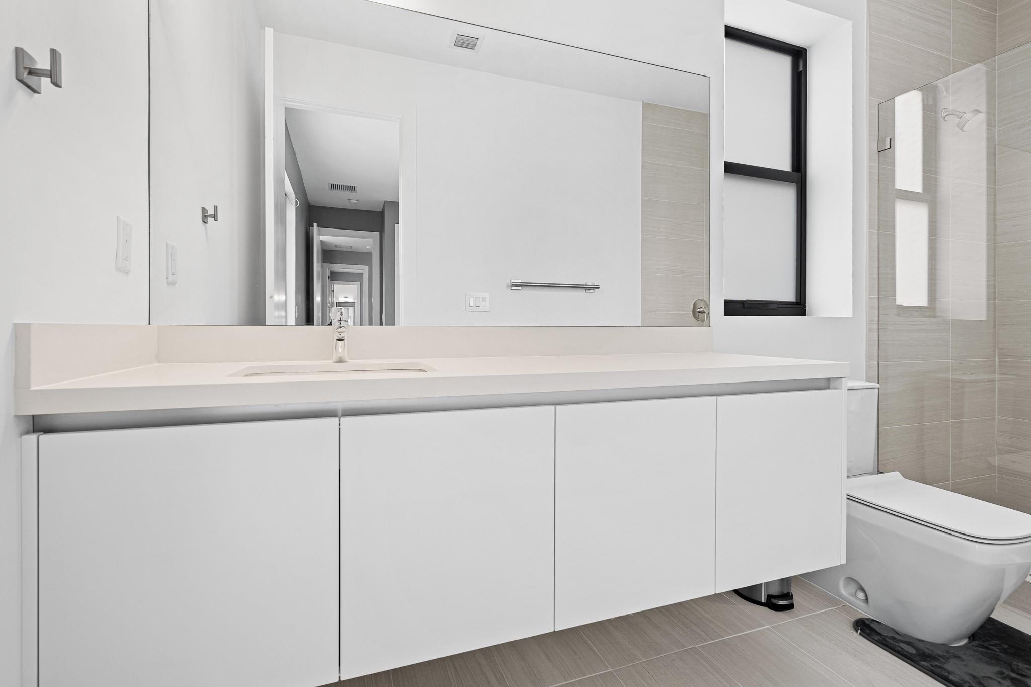 WESTON ESTATES - Residential Lease