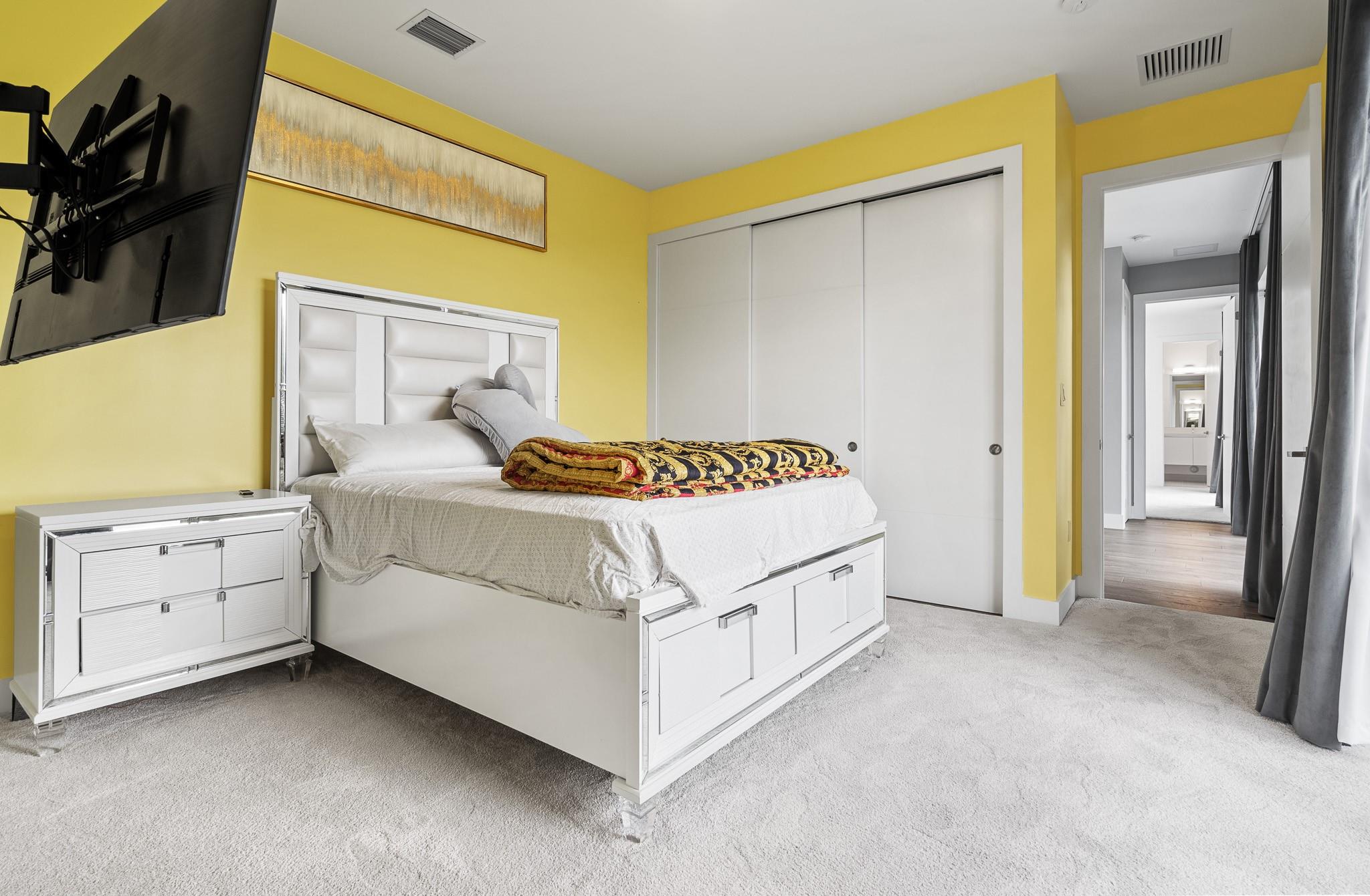 WESTON ESTATES - Residential Lease