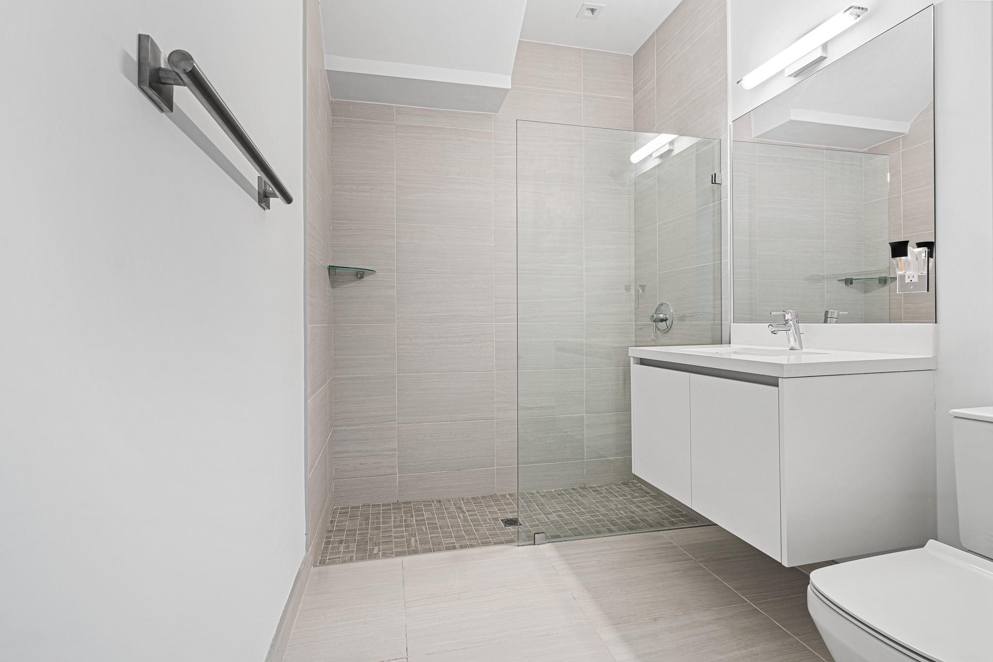 WESTON ESTATES - Residential Lease