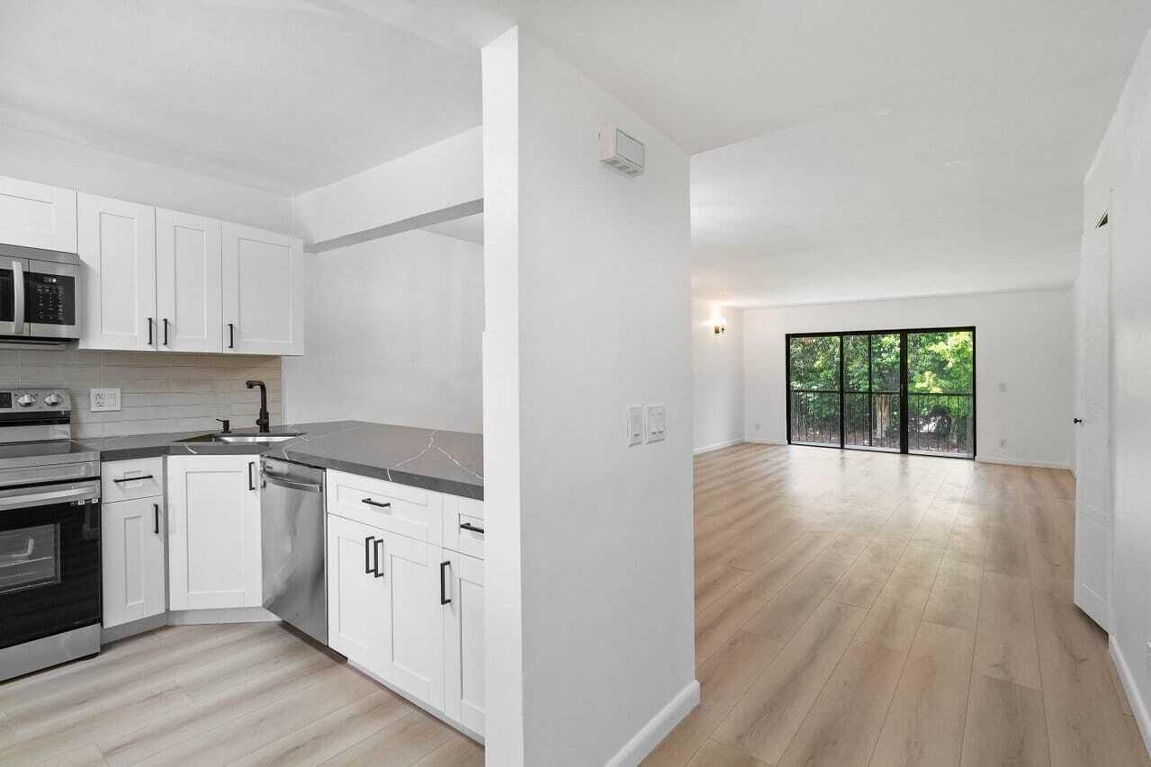 RACQUET CLUB APTS AT BONA - Residential Lease