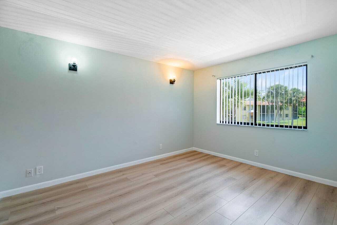 RACQUET CLUB APTS AT BONA - Residential Lease