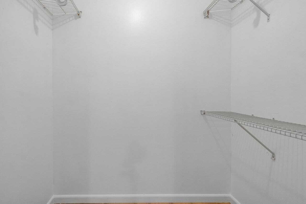 RACQUET CLUB APTS AT BONA - Residential Lease