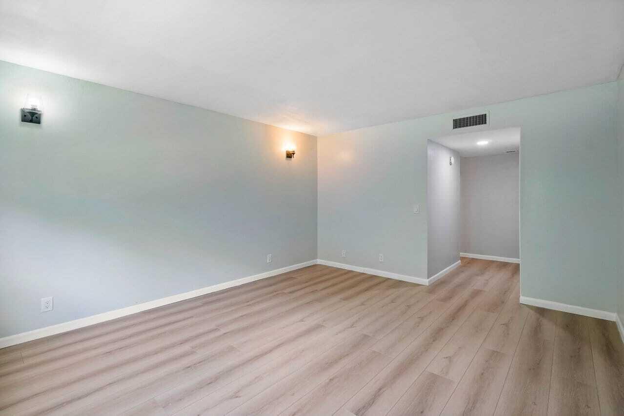 RACQUET CLUB APTS AT BONA - Residential Lease