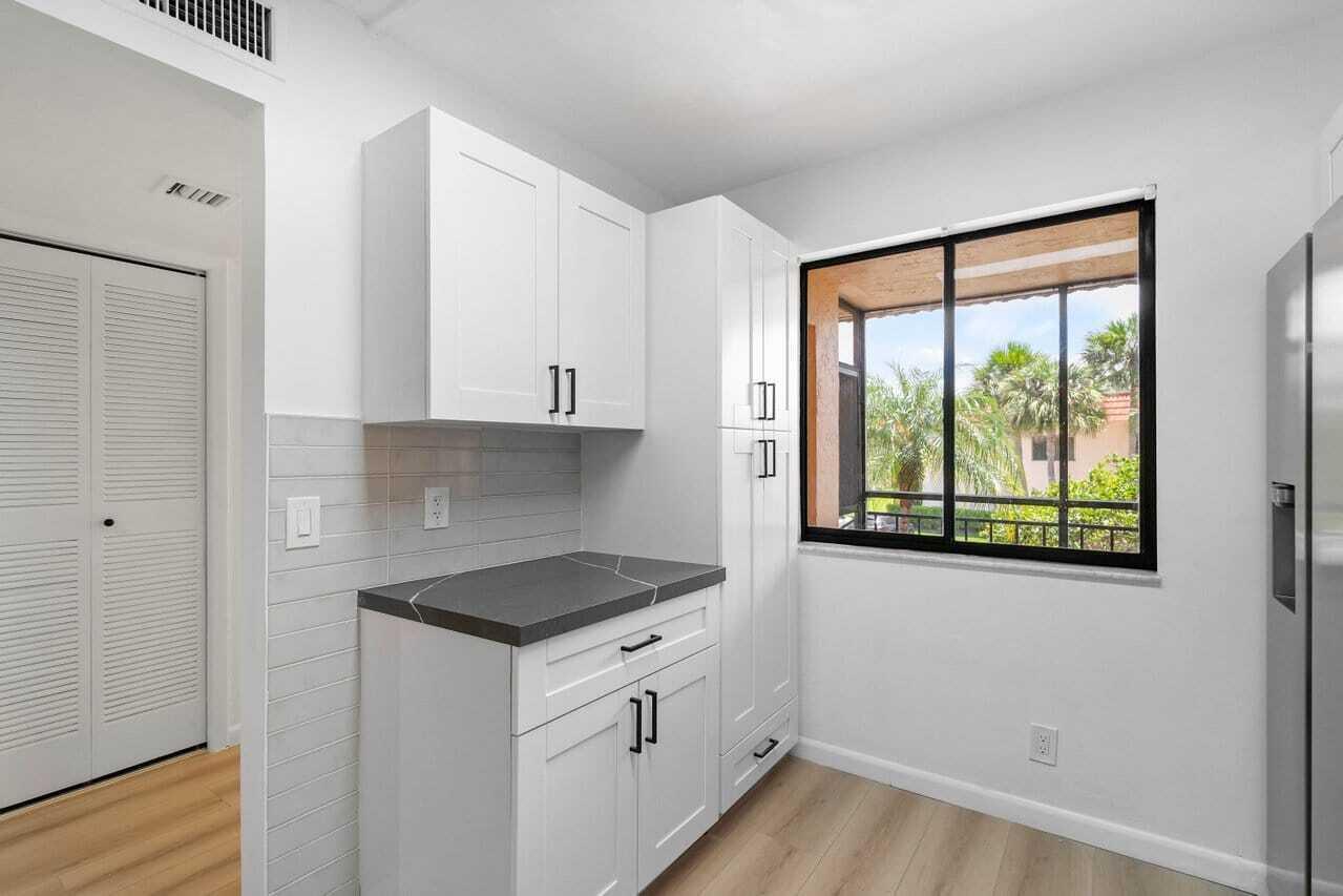 RACQUET CLUB APTS AT BONA - Residential Lease