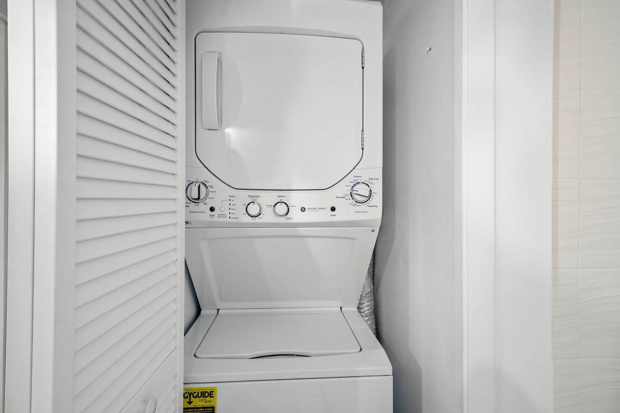 RACQUET CLUB APTS AT BONA - Residential Lease