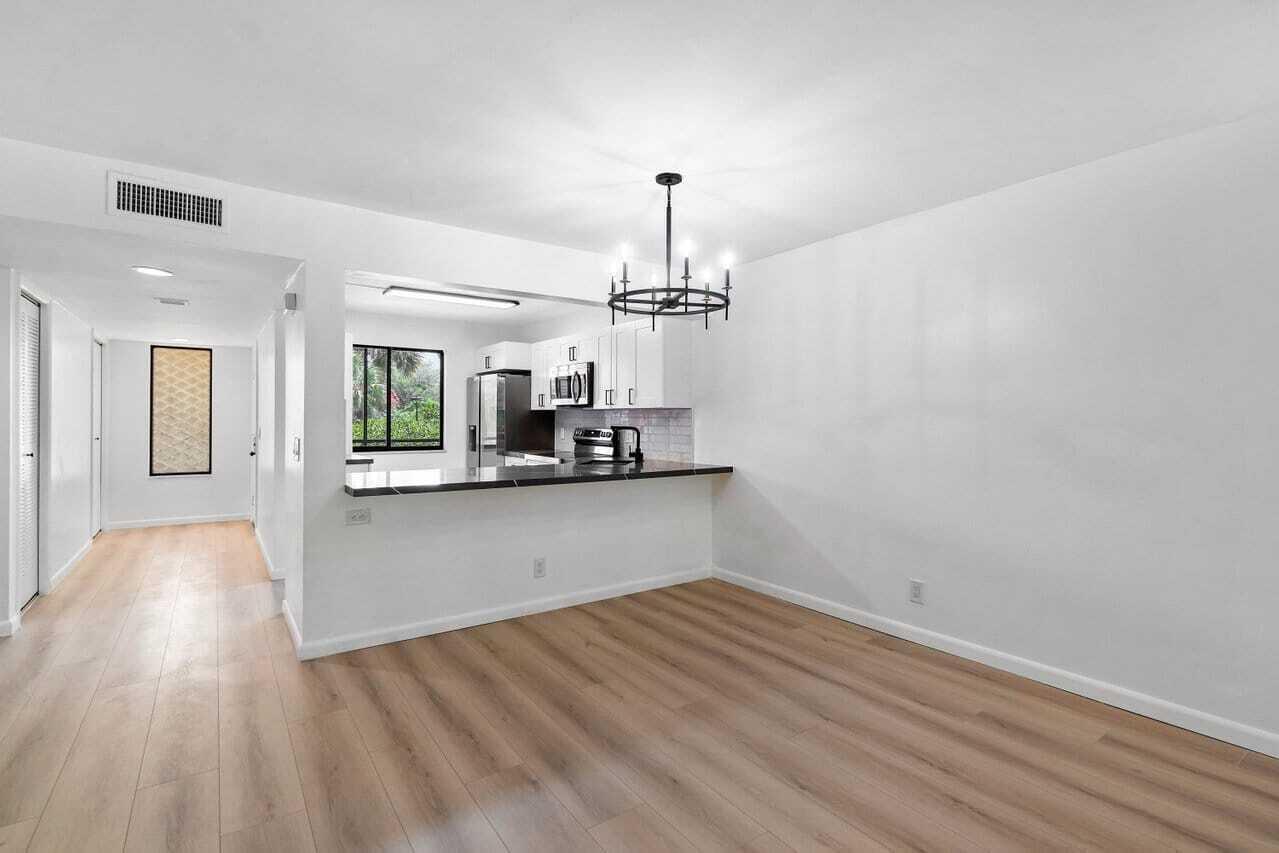 RACQUET CLUB APTS AT BONA - Residential Lease