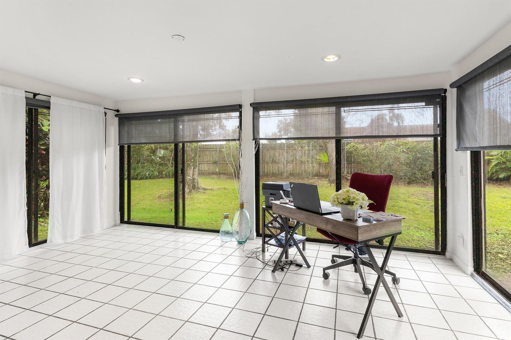 TARTAN COCONUT CREEK PHAS - Residential