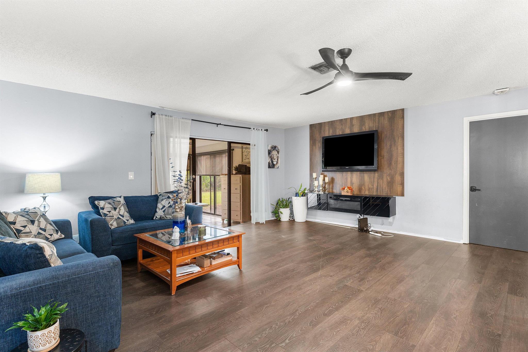 TARTAN COCONUT CREEK PHAS - Residential