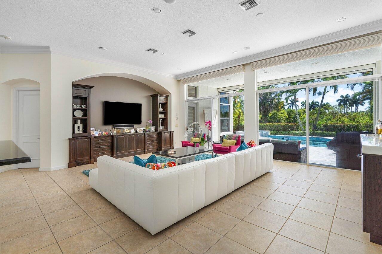 MIRASOL PAR 14 - Residential
