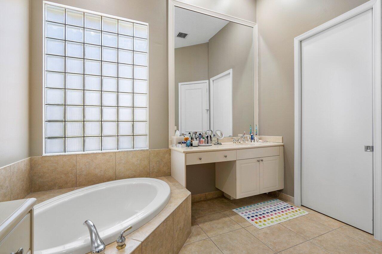 MIRASOL PAR 14 - Residential