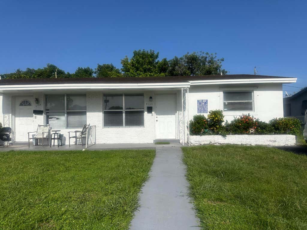 Photo of 4120 NW 39TH Avenue, Lauderdale Lakes, FL 33309 (MLS # B26065230)