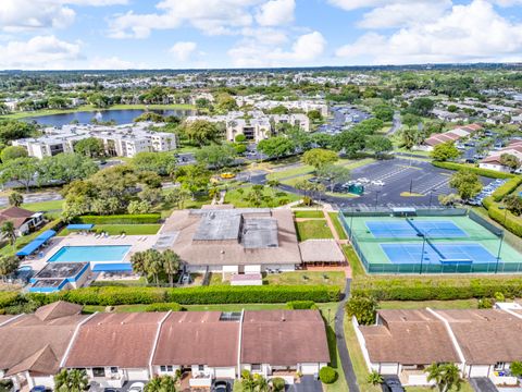 5190 Las Verdes Circle 315 Delray Beach FL 33484