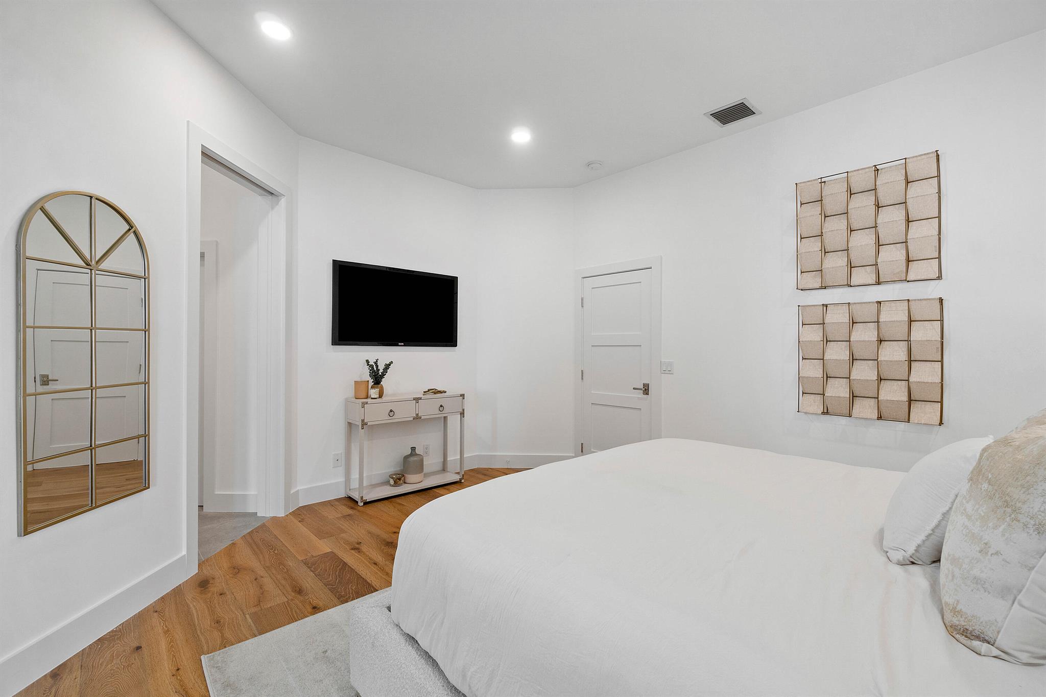 CHUKKER COVE P B POLO & C - Residential