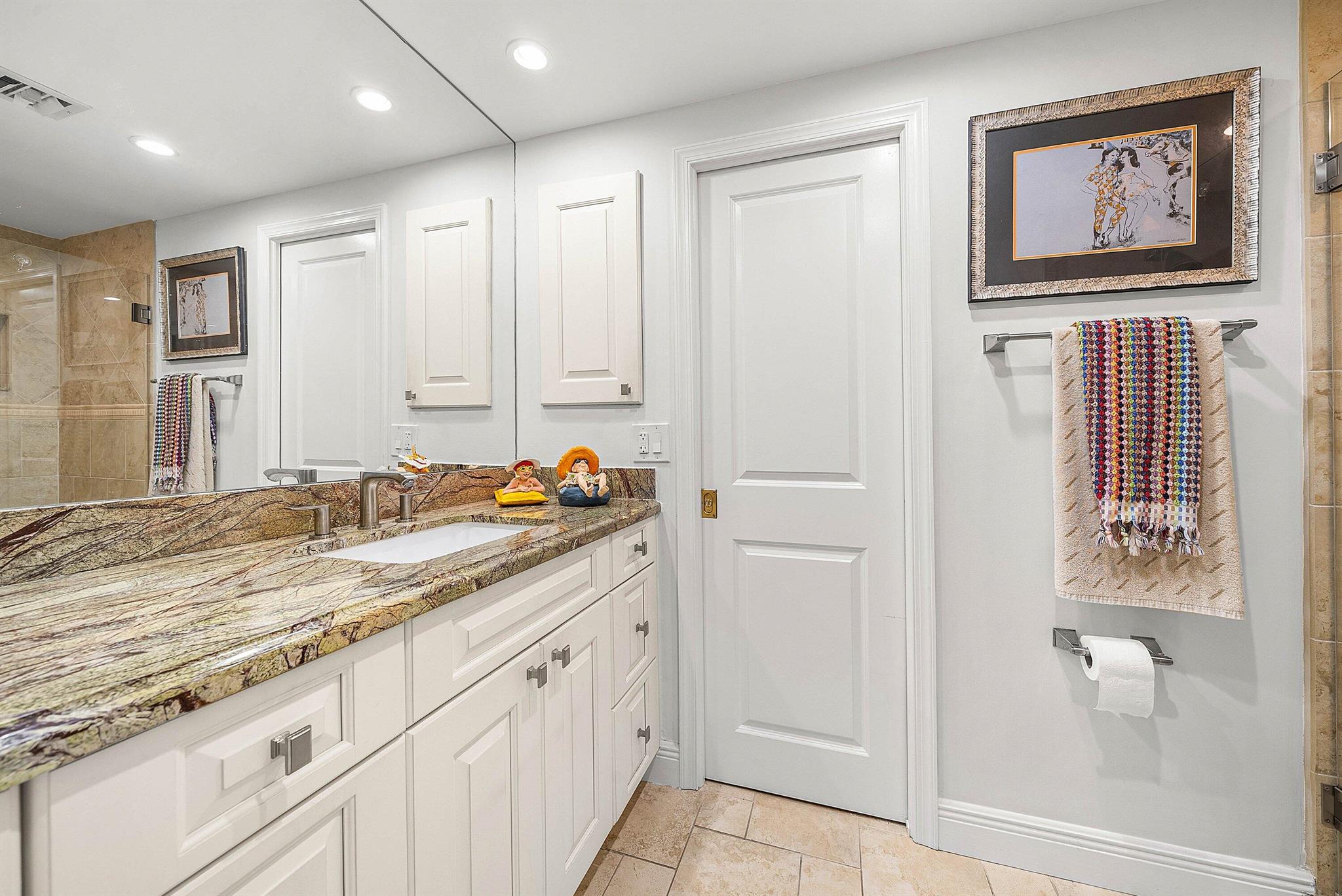 Seagate Manor - Residential