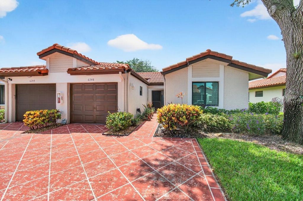 Photo of 6248 Kings Gate Circle, Delray Beach, FL 33484 (MLS # R11113777)
