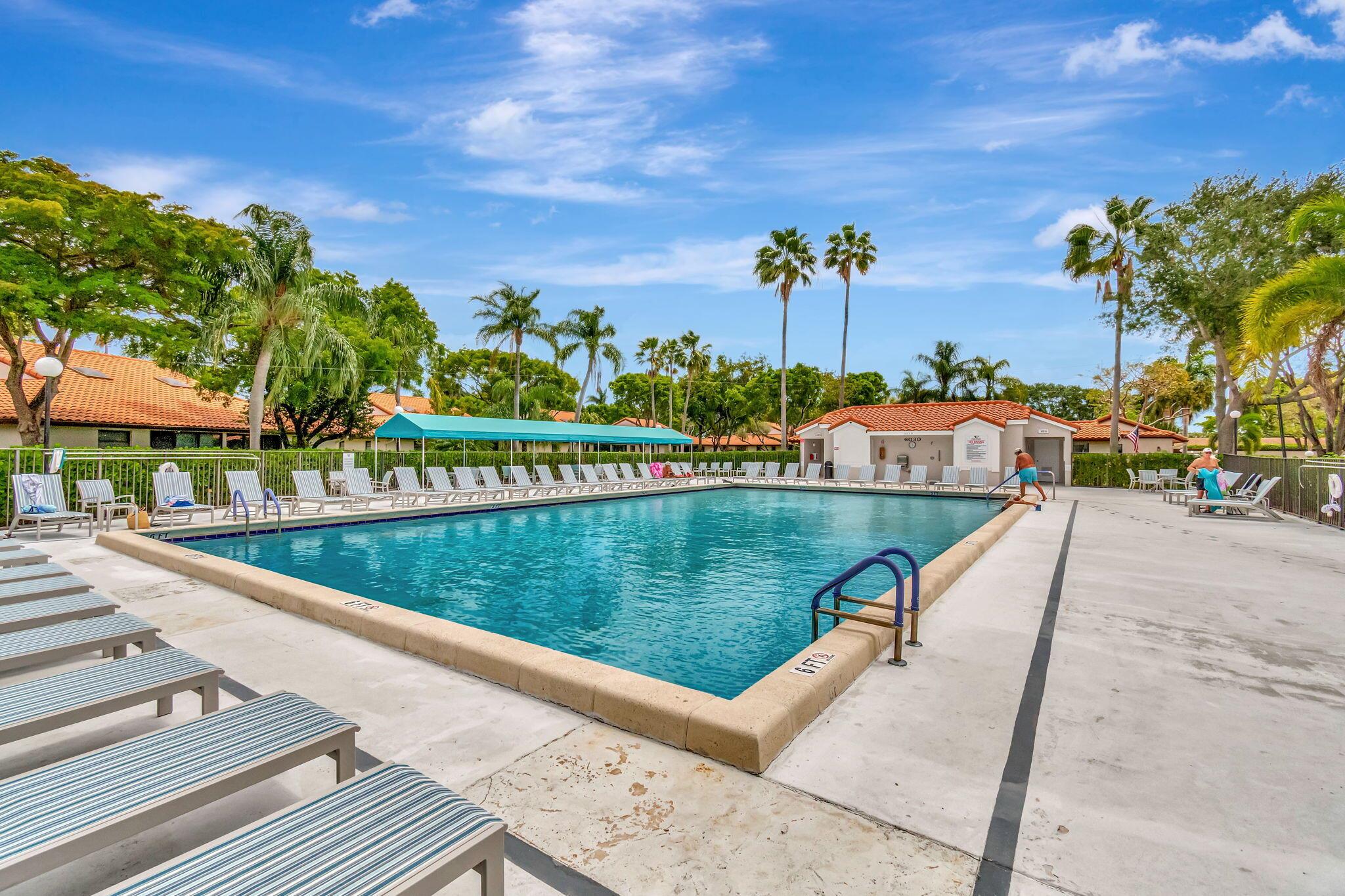 HUNTINGTON POINTE - Residential