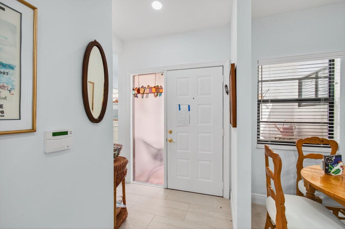 HUNTINGTON POINTE - Residential