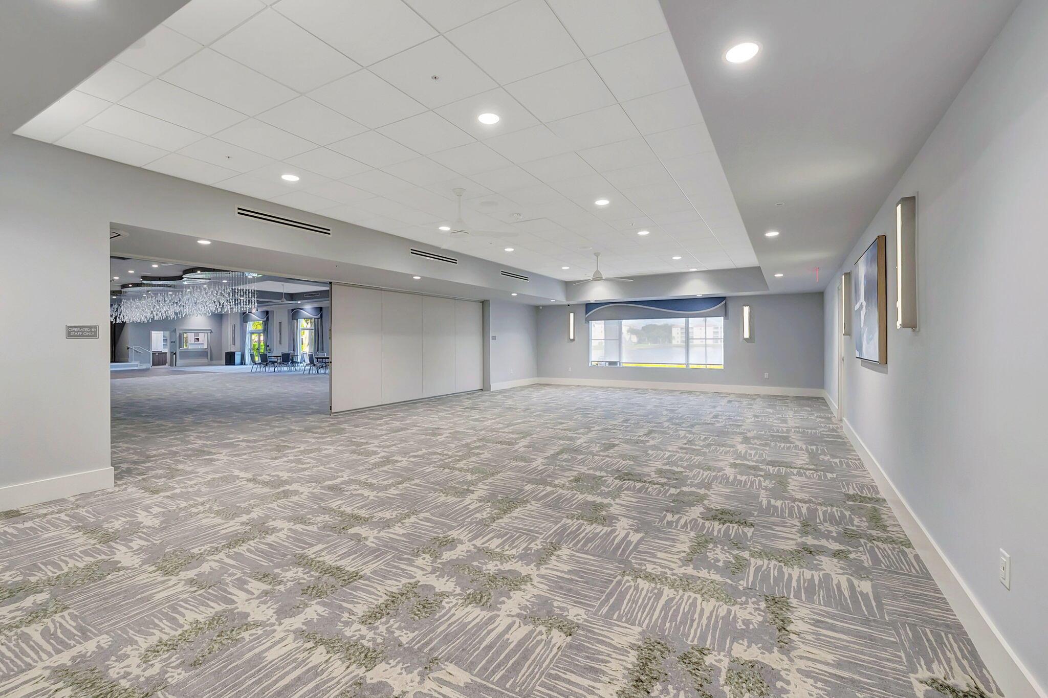 HUNTINGTON POINTE - Residential