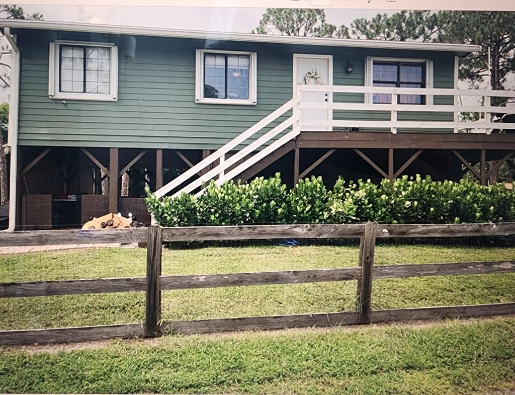 Photo of 18917 92 Lane N, Loxahatchee, FL 33470 (MLS # R11033078)