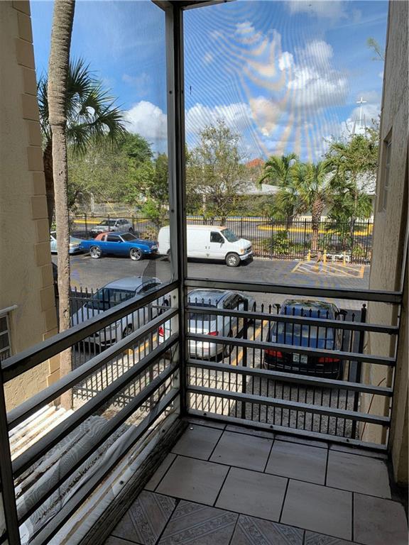 GARDENS AT LAUDERHILL CON - Residential Lease