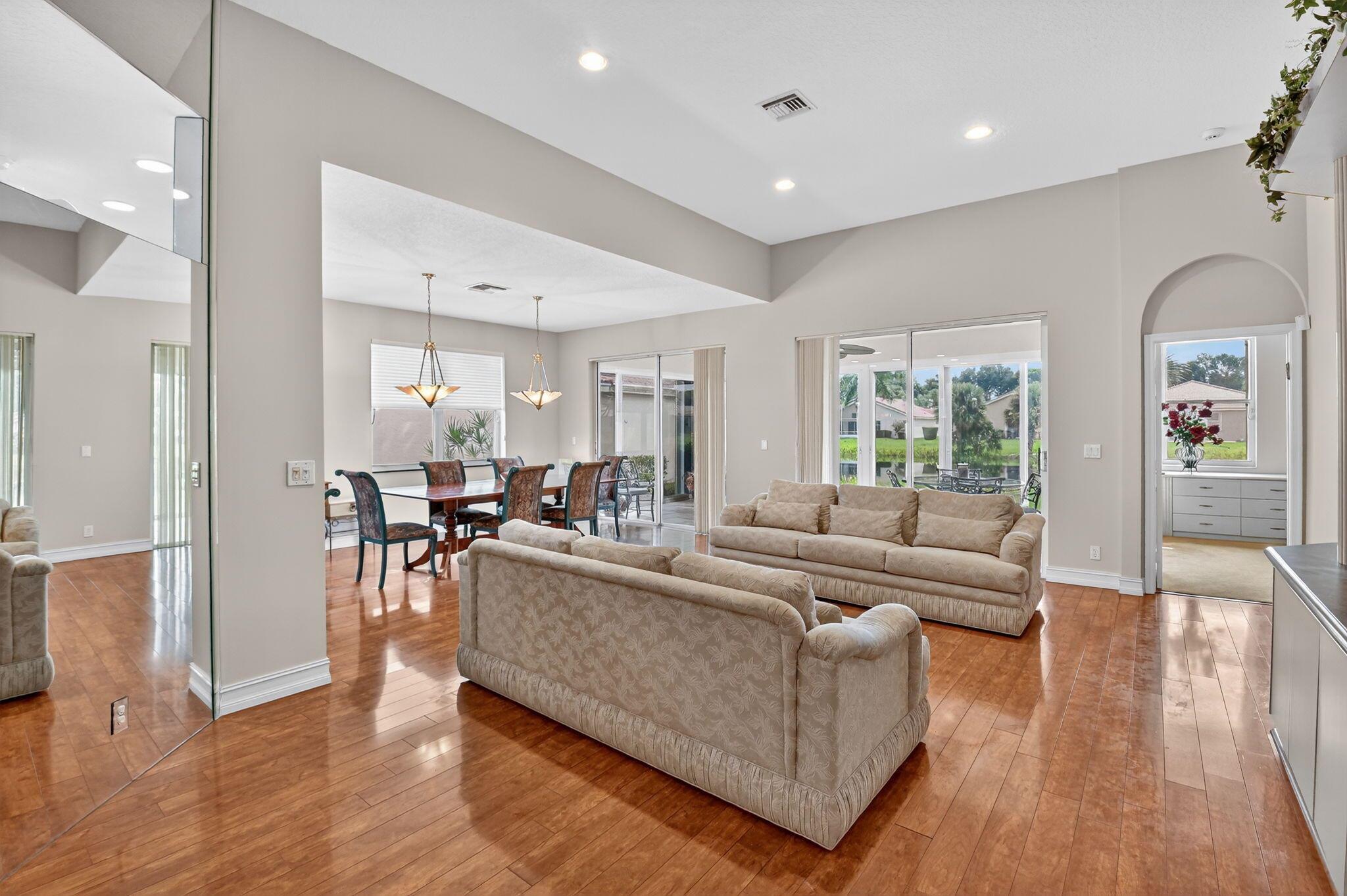 9569 Arbor View Drive N