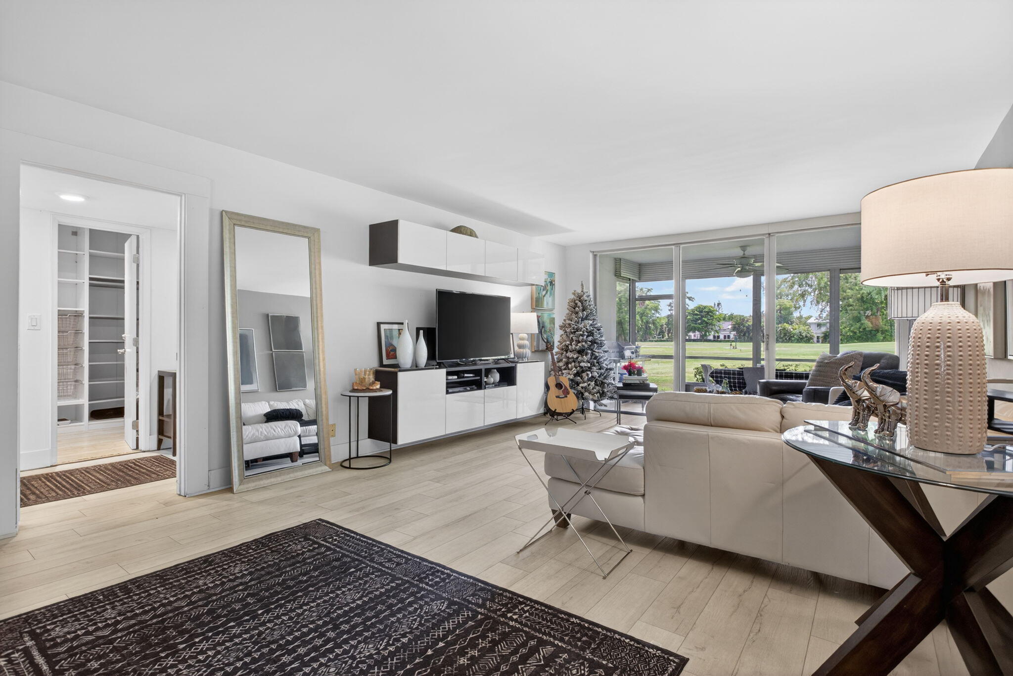 NO 87 PALM-AIRE COUNTRY CLUB - Residential