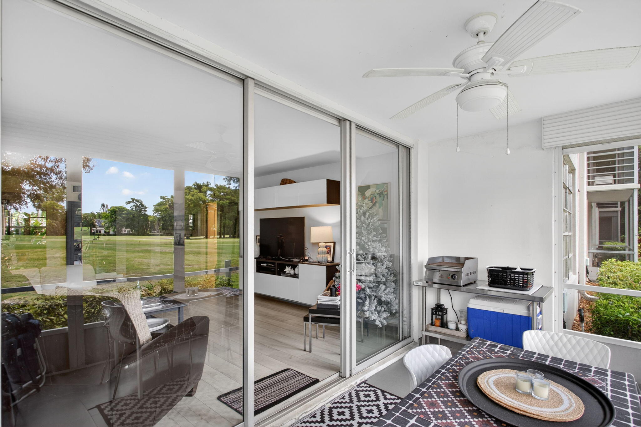 NO 87 PALM-AIRE COUNTRY CLUB - Residential