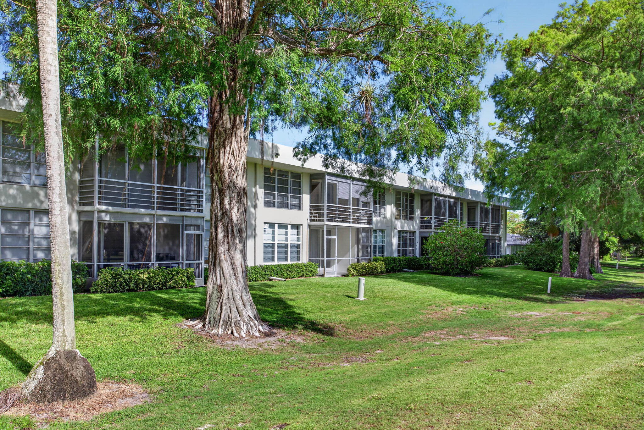 NO 87 PALM-AIRE COUNTRY CLUB - Residential