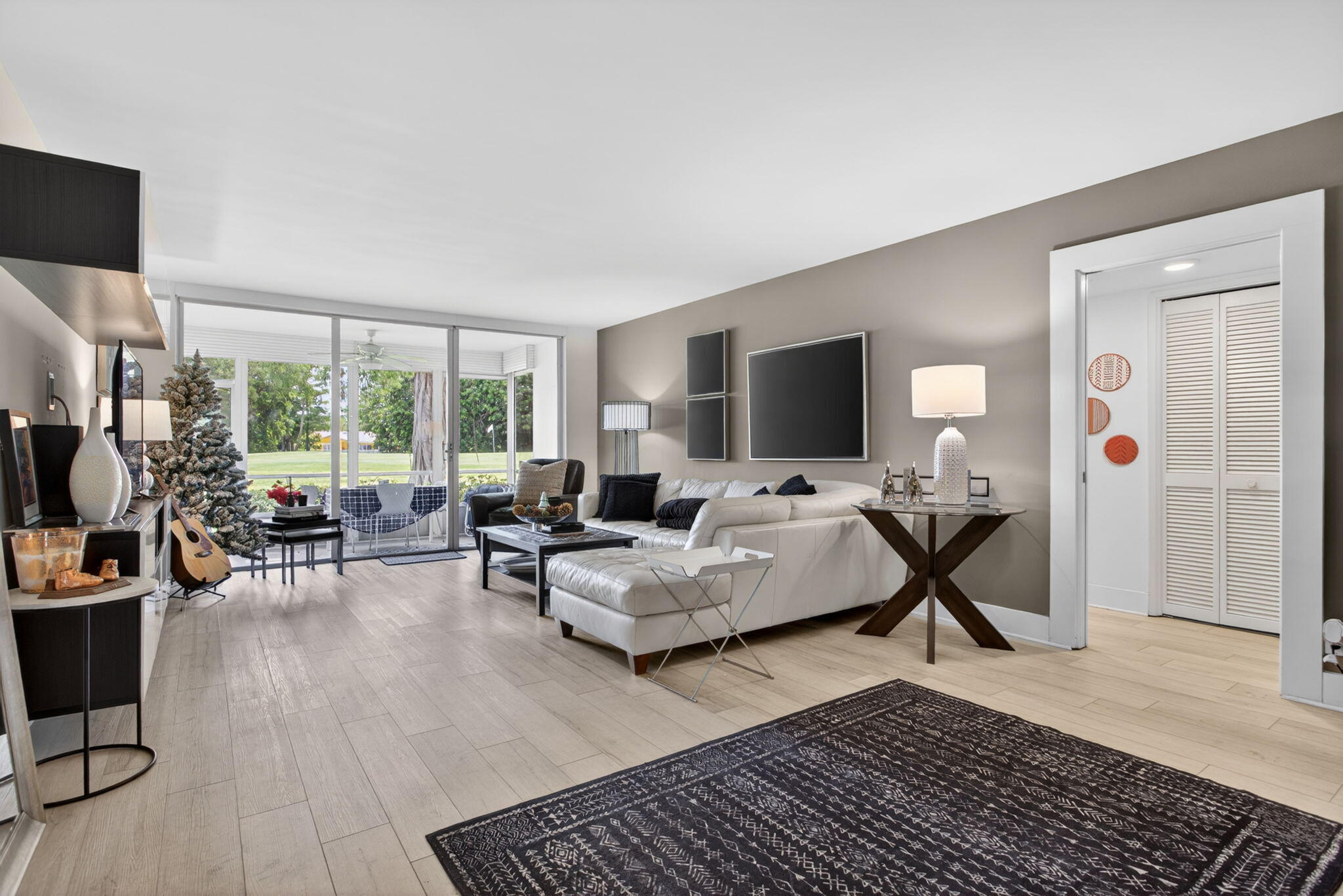 NO 87 PALM-AIRE COUNTRY CLUB - Residential