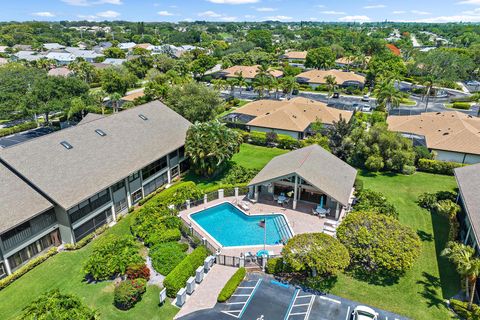 Condominium in Hobe Sound FL 6255 Charleston Place Pl 1.jpg