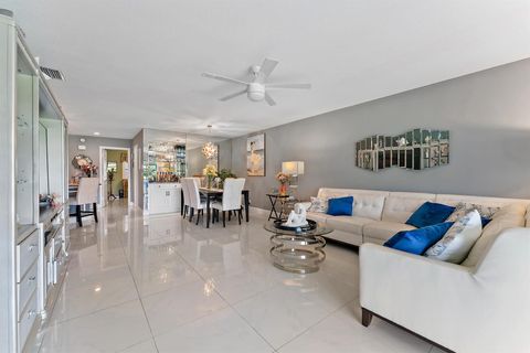 Condominium in Hobe Sound FL 6255 Charleston Place Pl 28.jpg