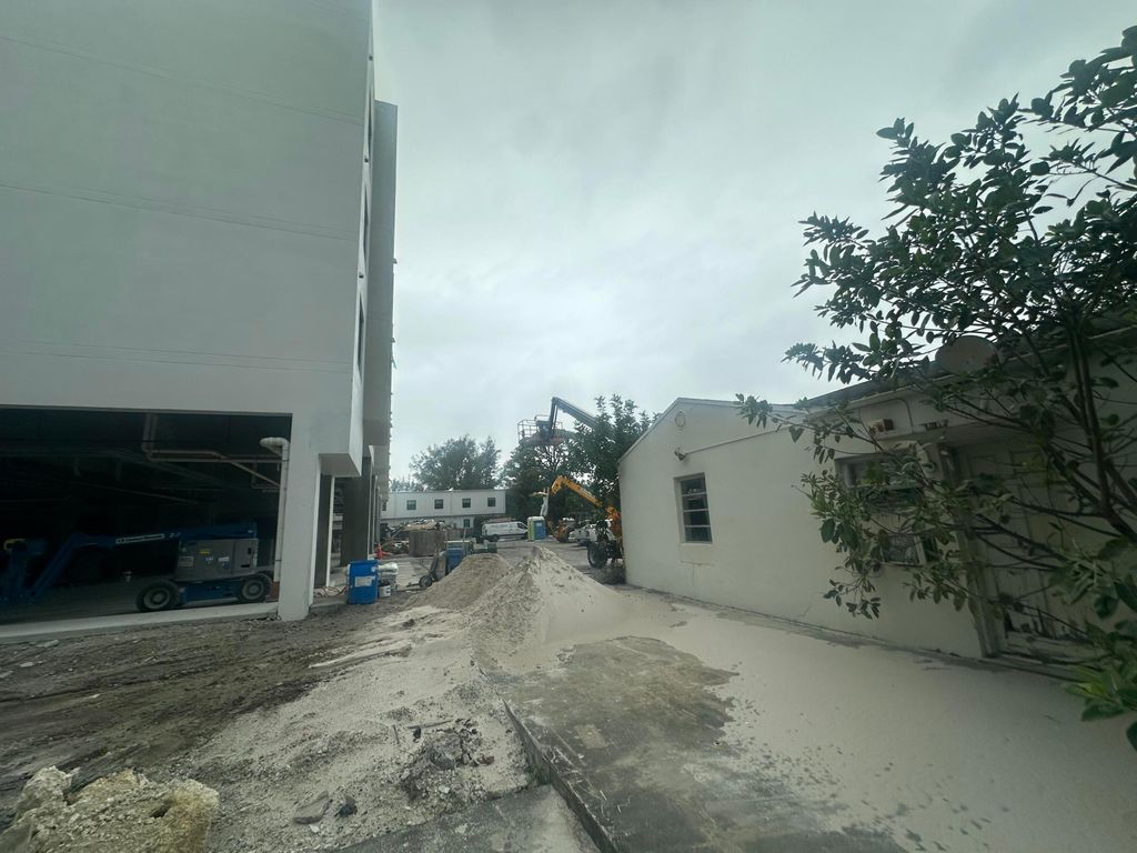 Photo of 223 SE 4th Street #1, Hallandale Beach, FL 33009 (MLS # B26001737)